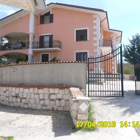 Emilia Bed and breakfast