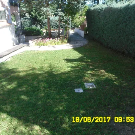 ベッド・アンド・ブレックファスト Emilia Cagnano Amiterno