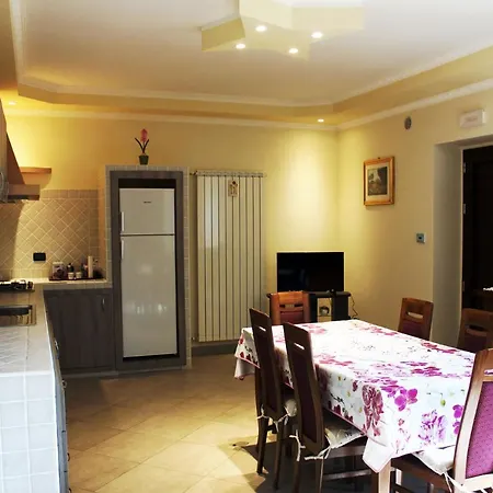 Emilia * Cagnano Amiterno