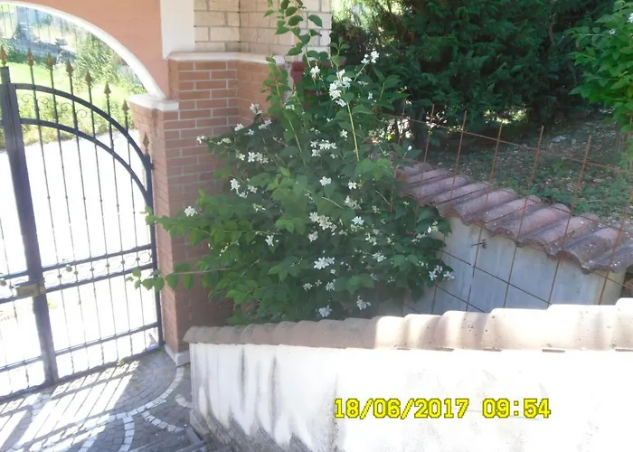 Emilia Nocleg ze śniadaniem Cagnano Amiterno