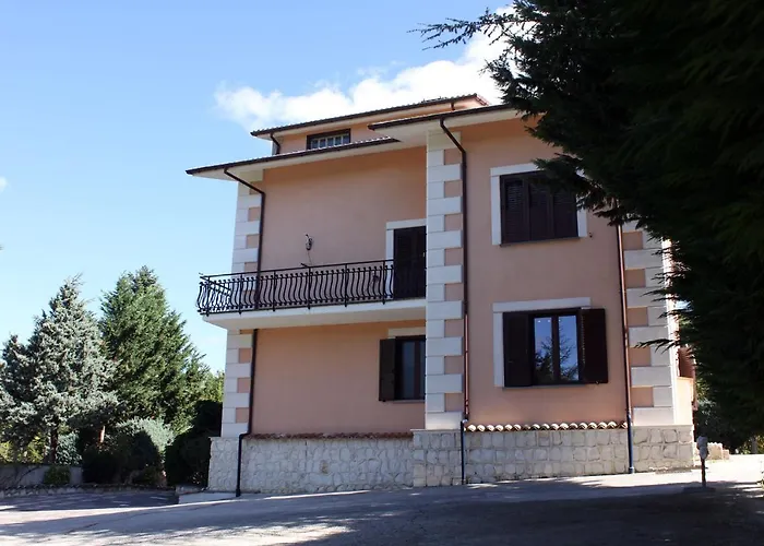 Emilia Nocleg ze śniadaniem Cagnano Amiterno